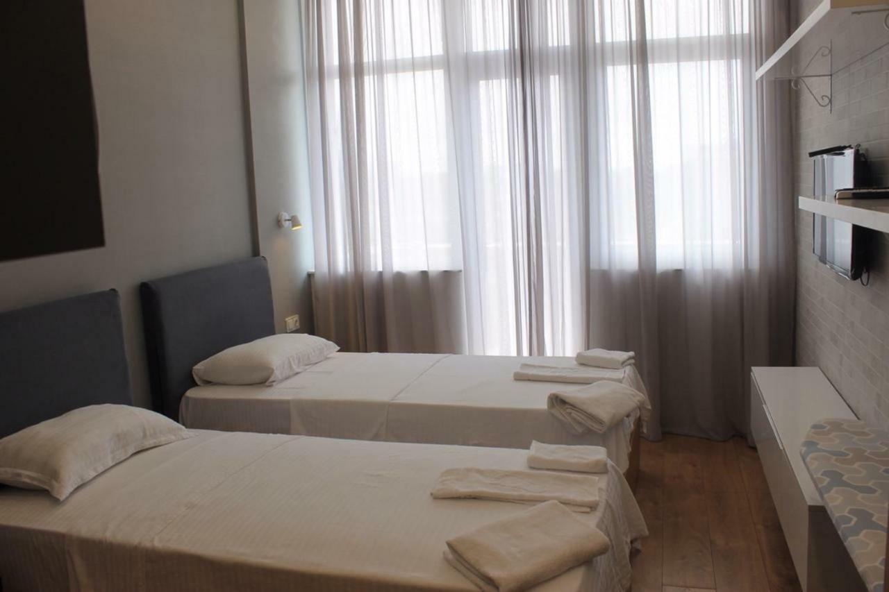 1 Apartament *